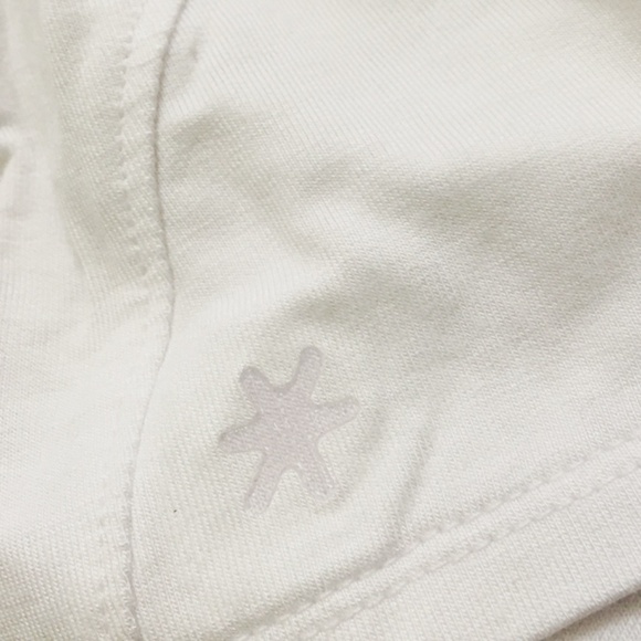 SPLENDID Top Vented Slit Back White Rayon Fitness Tee Athletic Workout Yoga - Picture 5 of 11